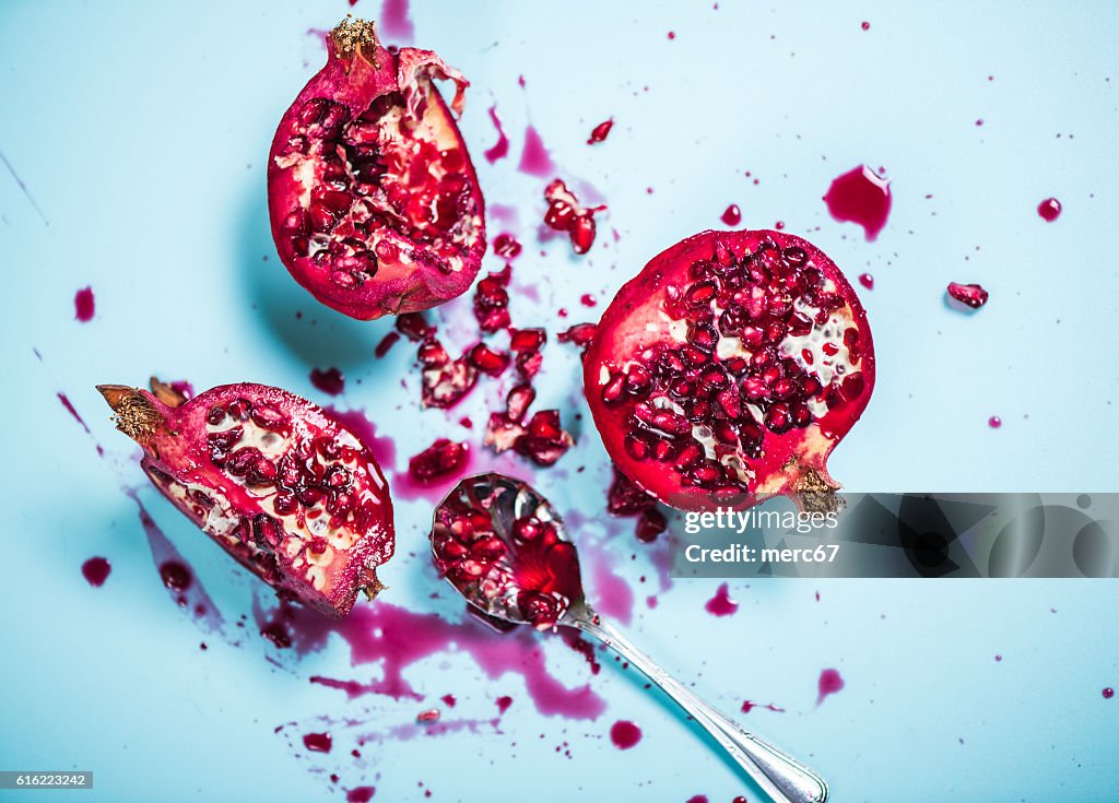 Pomegranate mess with seeds and juice