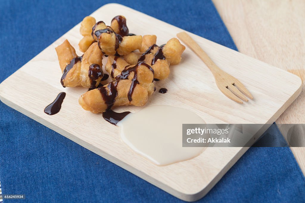 Chinese Traditional Snacks Deep Fried Doughstick (Pa Tong Go)