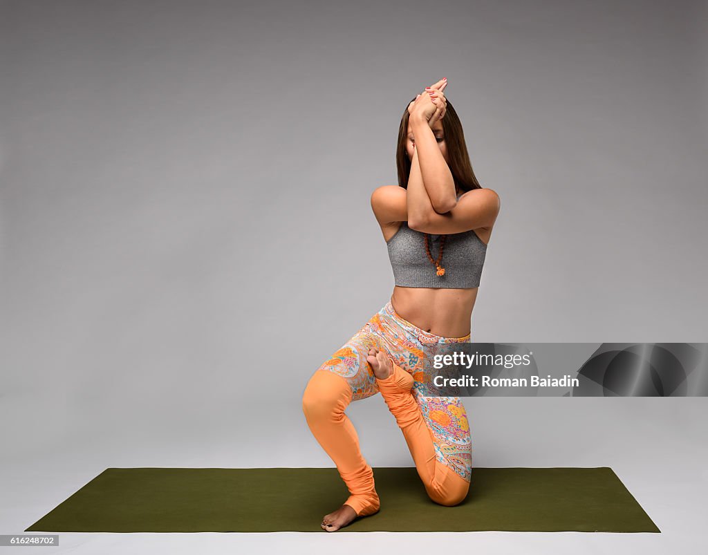 Yoga vatayanasana Pose