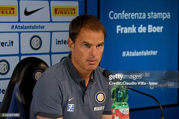 Head coach FC Internazionale Frank de Boer speaks with the media during the FC Internazionale Press Conference at Appiano Gentile on October 22, 2016...