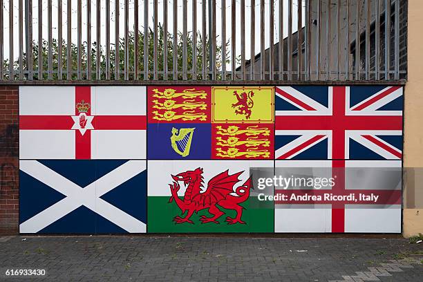 flags of british isles, unionist mural in belfast - graffiti union jack stock pictures, royalty-free photos & images