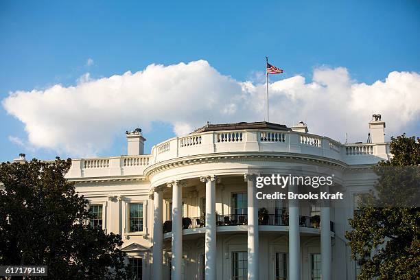 Write House The White House Front Exterior Photos and Premium High Res Pictures ...