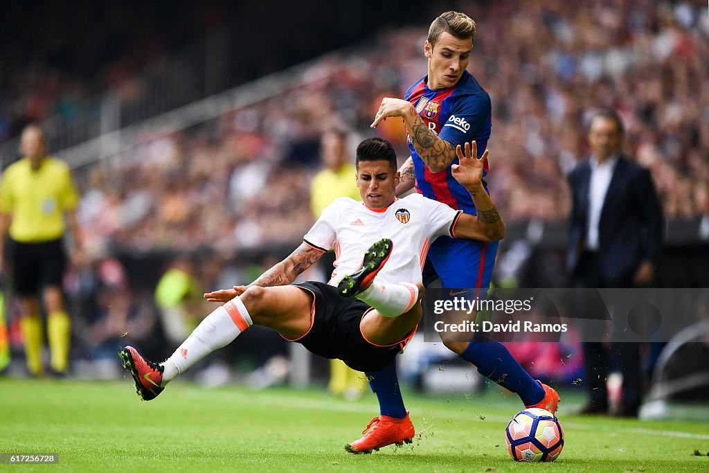 Valencia CF v FC Barcelona - La Liga