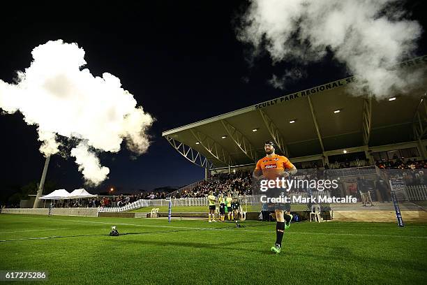 Sam Ward of the Eagles runs onto the field during the 2016 NRC Grand Final match between the NSW Country Eagles and Perth Spirit at Scully Park on...