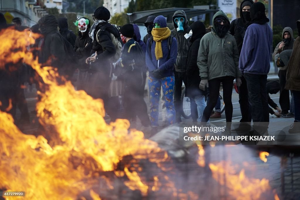 FRANCE-EXTREME-LEFT-PROTEST-POLICE