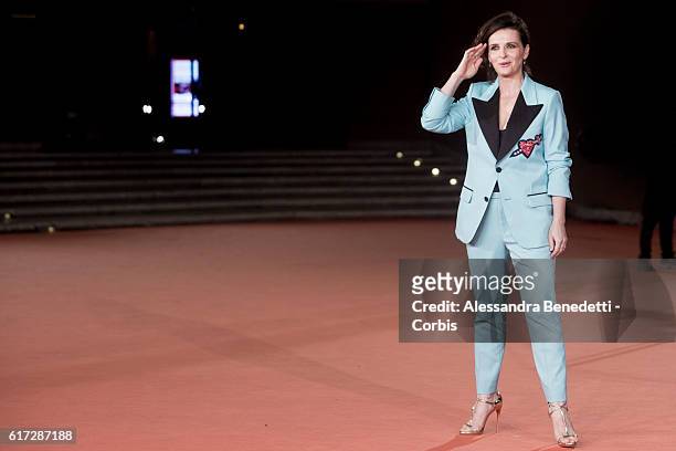 Juliette Binoche walks a red carpet for 'The English Patient - Il Paziente Inglese' during the 11th Rome Film Festival on October 22, 2016 in Rome,...