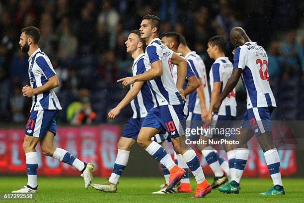 Porto's Portuguese forward Andre Silva celebrates after scoring goal with teammates during Premier League 2016/17 match between FC Porto and FC...