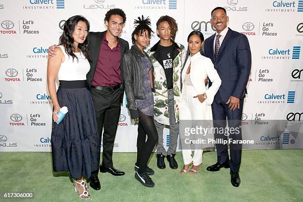 Actor Trey Smith, singer Willow Smith and actors Jaden Smith, Jada Pinkett Smith and Will Smith attend the Environmental Media Association 26th...