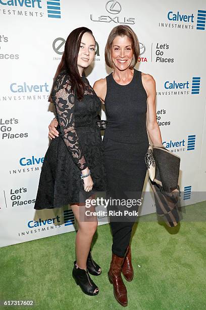 Actress Wendie Malick and guest attend the Environmental Media Association 26th Annual EMA Awards Presented By Toyota, Lexus And Calvert at Warner...