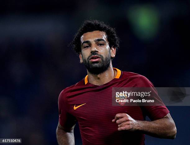 Mohamed Salah of AS Roma looks on during the Serie A match between AS Roma and US Citta di Palermo at Stadio Olimpico on October 23, 2016 in Rome,...