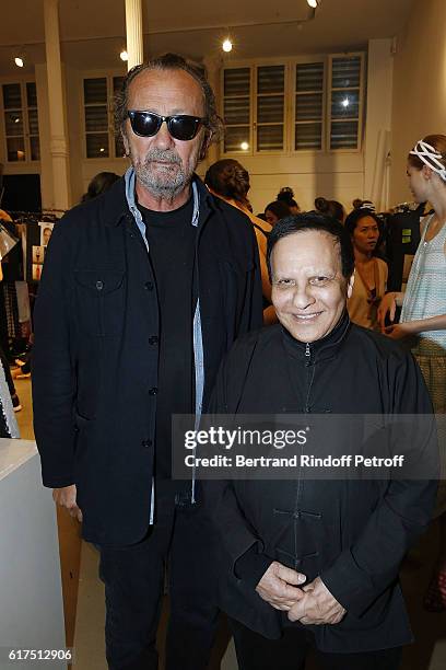 Photographer Paolo Roversi and Designer Azzedine Alaia attend the Azzedine Alaia Fashion Show at Azzedine Alaia Gallery on October 23, 2016 in Paris,...