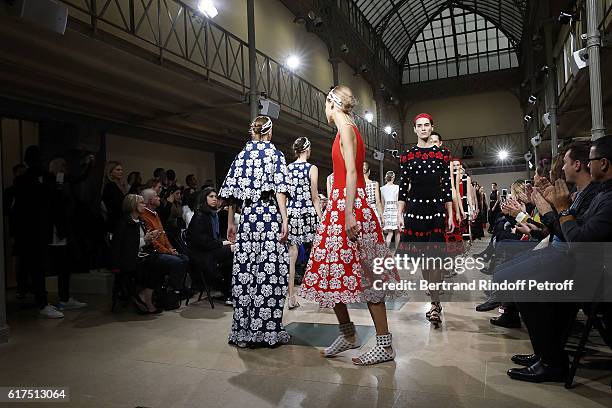 Model walks the Runway during the Azzedine Alaia Fashion Show at Azzedine Alaia Gallery on October 23, 2016 in Paris, France.