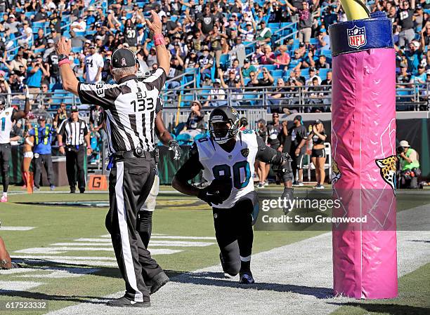 Julius Thomas of the Jacksonville Jaguars scores a touchdown against the Oakland Raiders during the game at EverBank Field on October 23, 2016 in...