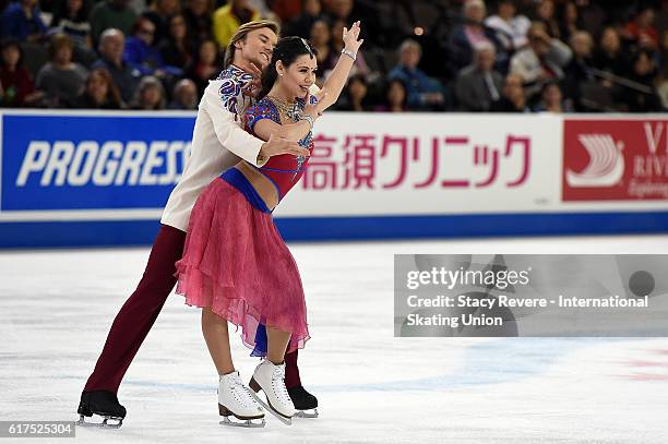 Elena Ilinykh and Ruslan Zhiganshin of Russia perform during the Ice Dance Long Routine on day 3 of the Grand Prix of Figure Skating at the Sears...