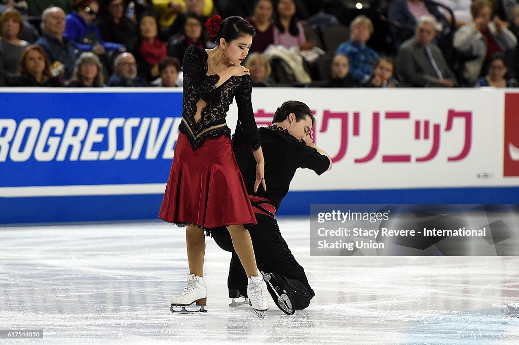 ISU Grand Prix of Figure Skating - Chicago Day 3