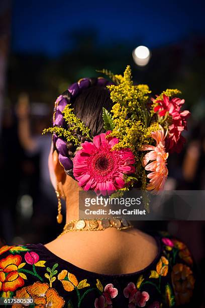 114 Mexican Flowers For Hair Photos and Premium High Res Pictures - Getty  Images