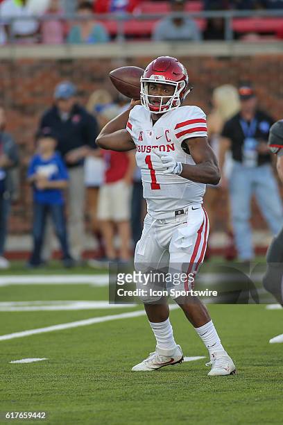 Houston Cougars quarterback Greg Ward Jr. During the game between SMU and Houston at Gerald J. Ford Stadium in Dallas, TX