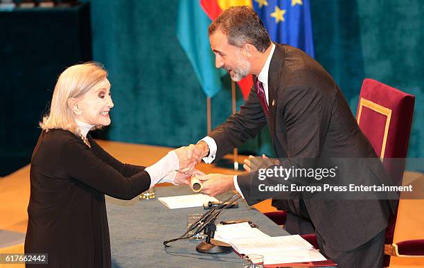 Nuria Espert receives Princess of Asturias Awards for the Arts 2016 from King Felipe VI of Spain during the Princesa de Asturias Awards 2016 ceremony...