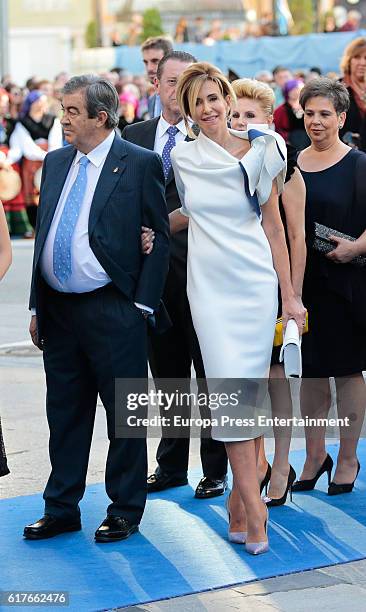 Francisco Alvarez Cascos and Maria Porto attend the Princesa de Asturias Awards 2016 ceremony at the Campoamor Theater on October 21, 2016 in Oviedo,...