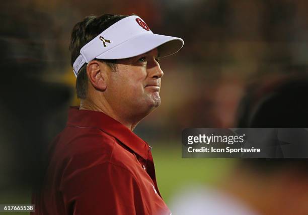 Oklahoma University head coach Bob Stoops watches on from the sidelines during the Texas Tech University Red Raider's 66-59 loss to the Oklahoma...