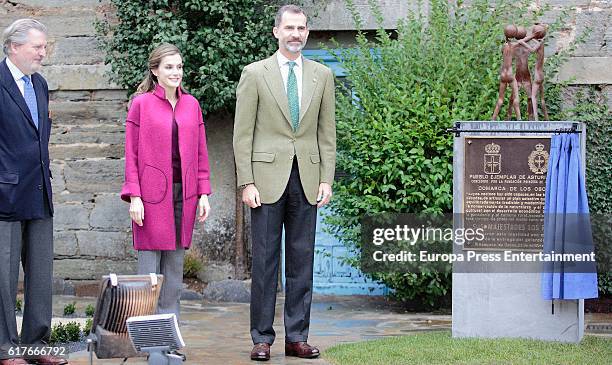 King Felipe VI of Spain and Queen Letizia of Spain visit Los Oscos Region on October 22, 2016 in Los Oscos, Spain. The region of Los Oscos was...