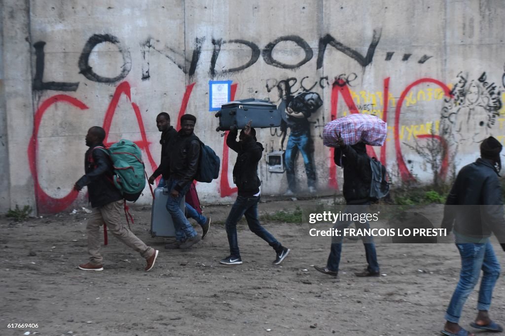 FRANCE-EUROPE-MIGRANTS-BRITAIN-CALAIS-DEMOLITION