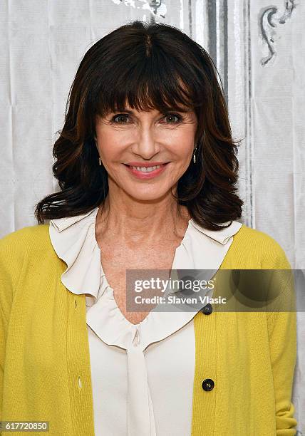 Mary Steenburgen visits AOL BUILD to talk about the FOX comedy "Last Man on Earth." at AOL HQ on October 24, 2016 in New York City.