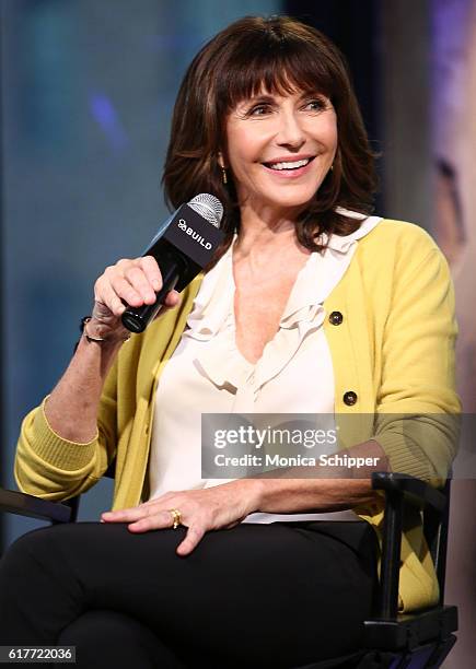 Actress Mary Steenburgen speaks at The Build Series Presents Mary Steenburgen Discussing "Last Man On Earth" at AOL HQ on October 24, 2016 in New...