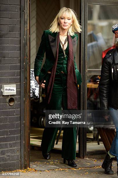 Actress Cate Blanchett leaves the "Ocean 8" movie set at the Mile End Delicatessen on October 24, 2016 in New York City.