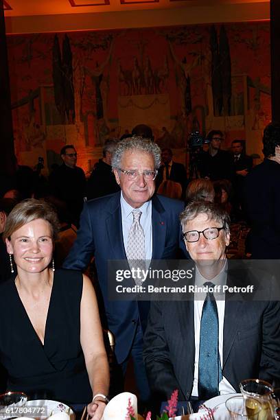 Benedicte de Puyfontaine, Laurent Dassault and Bill Gates attend the French-American Foundation : Dinner Gala at Palais de Chaillot on October 24,...