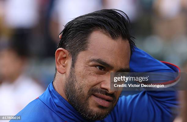 Carlos Ruiz of FC Dallas walks to the bench prior to the MLS match between FC Dallas and the Los Angeles Galaxy at StubHub Center on October 23, 2016...