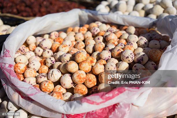 kurt cheese balls, uzbekistan - uzbekistan market stock pictures, royalty-free photos & images