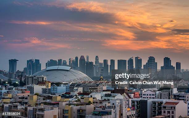 singapore sports hub, buildings skyline - singapore national stadium fotografías e imágenes de stock