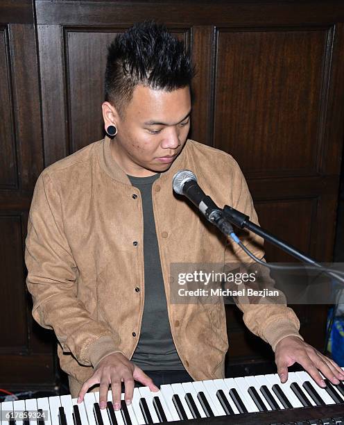 127 Aj Rafael Photos & High Res Pictures - Getty Images