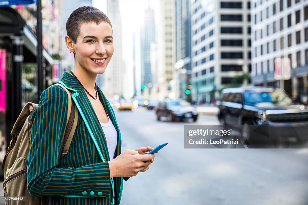 Happy woman spotted in Chicago downtown