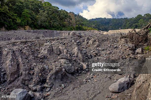 volcán de colima, lava flows and soil flows - volcán stock pictures, royalty-free photos & images