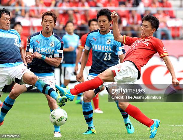 Kensuke Nagai of Nagoya Grampus shoots at goal during the J.League match between Nagoya Grampus and Jubilo Iwata at Toyota Stadium on October 22,...