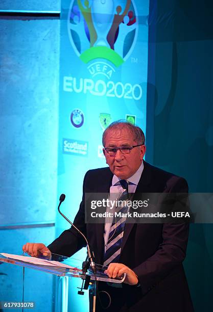 642 Alan Rae Stock Photos, High-Res Pictures, and Images - Getty Images