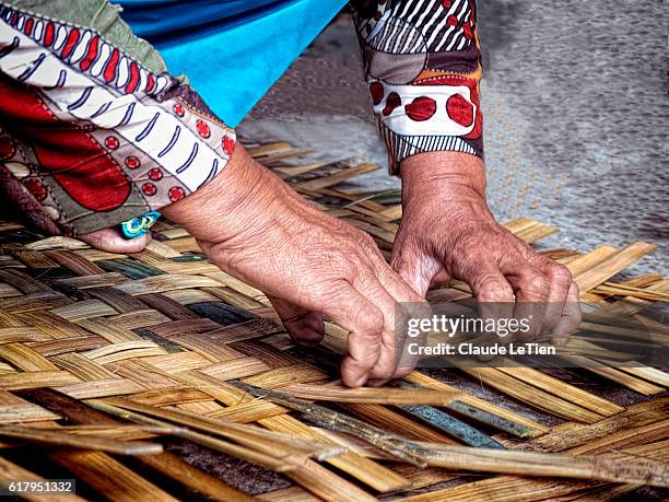 basket weaving - basket weaving stock pictures, royalty-free photos & images