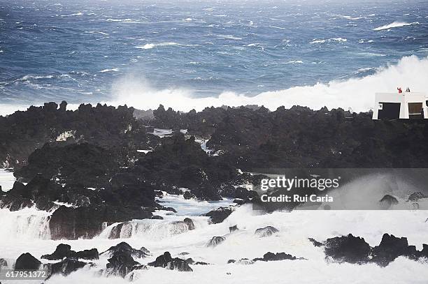 sea storm - rui caria stockfoto's en -beelden