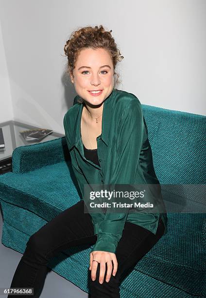 Klara Deutschmann attends the 'Sechs auf einen Streich' photo call on October 25, 2016 in Hamburg, Germany.