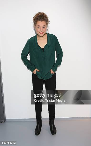 Klara Deutschmann attends the 'Sechs auf einen Streich' photo call on October 25, 2016 in Hamburg, Germany.