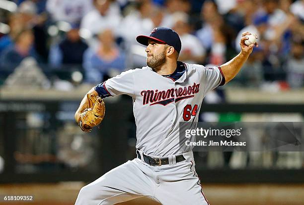 Pat Dean 136 Pat Dean Twins Stock Photos, High-Res Pictures, and Images - Getty ...