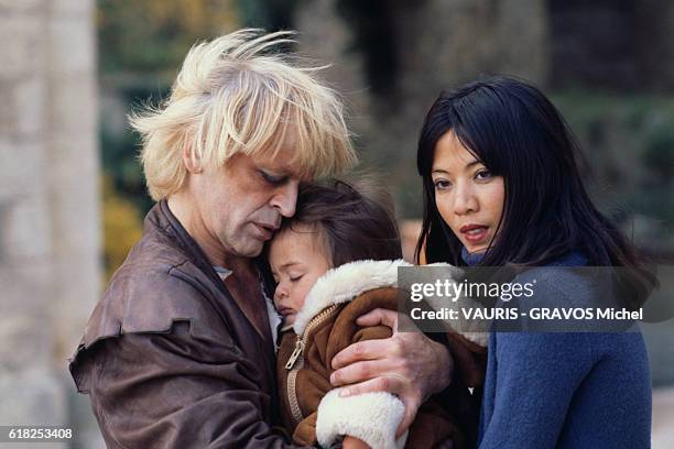 Klaus Kinski, his wife Geneviève Minhoi and their young son Nikolai Kinski, on the set of La Chanson de Roland , 1978 French film.