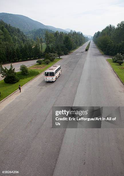Pyongyang Highway Sign 88 Pyongyang Highway Stock Photos, High-Res Pictures, and Images ...