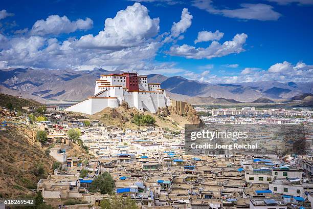 shigatze dzong - tibet stock pictures, royalty-free photos & images