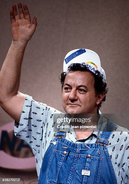 Caluache 971 Archives Coluche Photos et images haute résolution - Getty Images