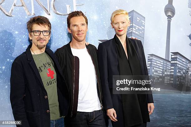 Scott Derrickson, Benedict Cumberbatch and Tilda Swinton attend the 'Doctor Strange' photocall at Soho House on October 26, 2016 in Berlin, Germany.