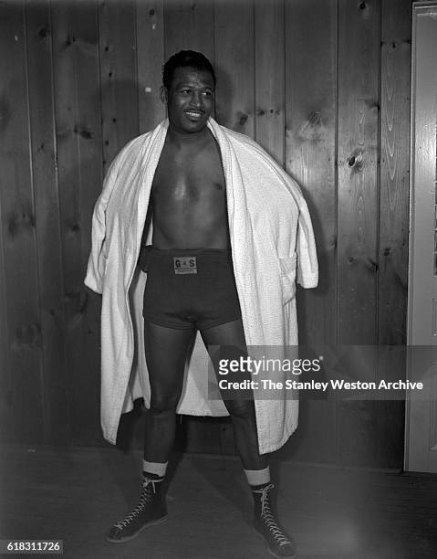 Middleweight champion Sugar Ray Robinson poses for a portrait, circa 1955.