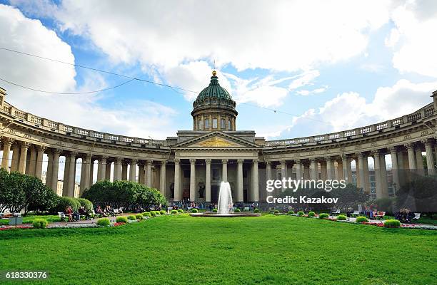 view of the kazan cathedral in saint petersburg - saint petersburg stock pictures, royalty-free photos & images